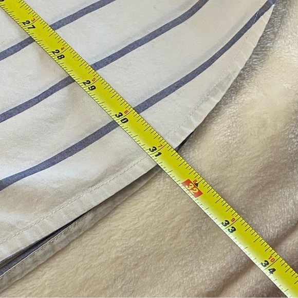 NIKE / Men’s Cream & Blue Striped Short Sleeve Button Down Shirt Size XXL - Picture 9 of 9